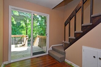 14800 Kral Rd in Minnetonka, MN - Building Photo - Building Photo