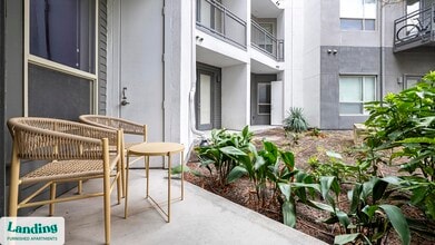 810 W St Johns Ave, Unit 1071 in Austin, TX - Building Photo - Building Photo