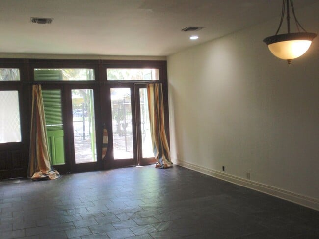 2629 S Carrollton Ave in New Orleans, LA - Building Photo - Building Photo