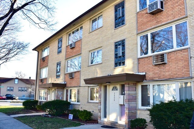 2806 N Rutherford Ave, Unit 1 N in Chicago, IL - Foto de edificio