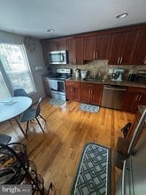 5718 Wood Mouse Ct in Burke Centre, VA - Building Photo - Building Photo