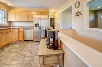 99 Putney Dr in West Haven, CT - Building Photo - Building Photo