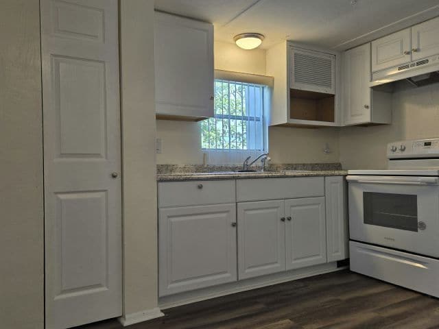 106 49th Ave W in Bradenton, FL - Building Photo - Building Photo