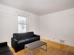 747 Packard St in Ann Arbor, MI - Foto de edificio - Building Photo