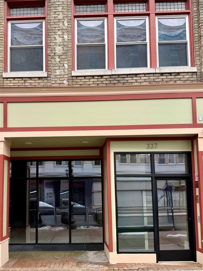 337 Main St in Poughkeepsie, NY - Building Photo - Building Photo
