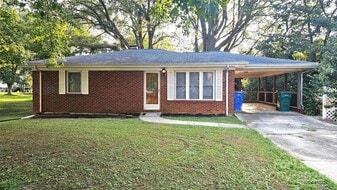 422 Jackson St in Albemarle, NC - Building Photo