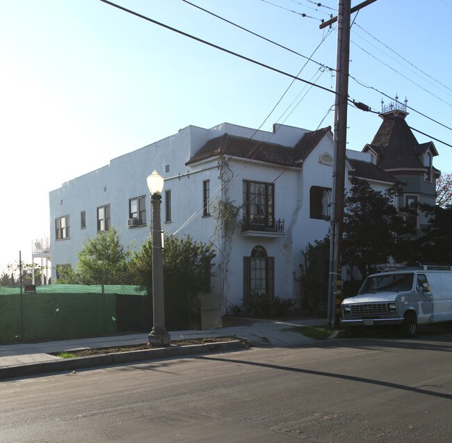 728-732 E Edgeware Rd in Los Angeles, CA - Building Photo - Building Photo