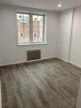 201-5 17th Ave in Queens, NY - Building Photo - Building Photo