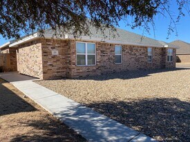 525 N Chicago Ave in Lubbock, TX - Building Photo