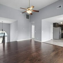 1391 Freedom Dr in Clarksville, TN - Building Photo - Building Photo