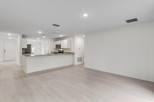 3226 SW Nutley St in Port St. Lucie, FL - Building Photo - Building Photo