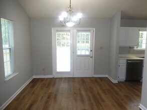 2609 Lynn Rd in Raleigh, NC - Building Photo - Building Photo
