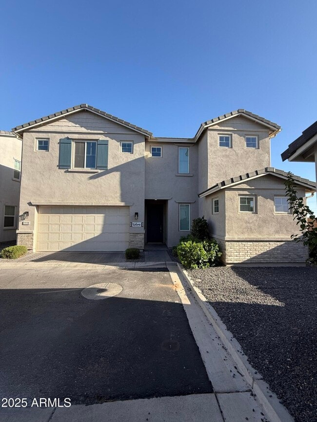 property at 5530 S Dillon Cir