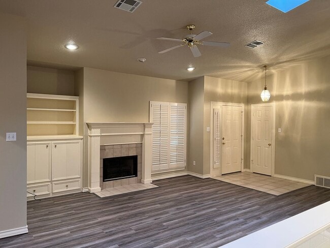 6605 Bangor Ave in Lubbock, TX - Foto de edificio - Building Photo