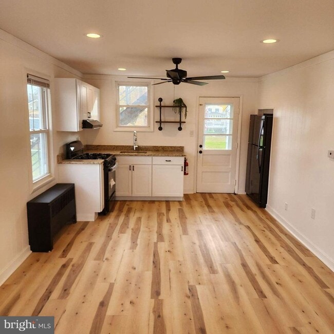 12 Anna Ave in Maple Shade, NJ - Building Photo - Building Photo
