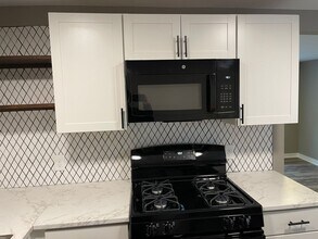 132 Main St in Phoenixville, PA - Building Photo - Building Photo