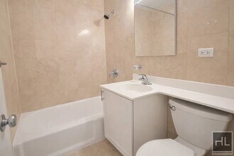 EAST 49 STREET, Unit 2T in New York, NY - Building Photo - Building Photo