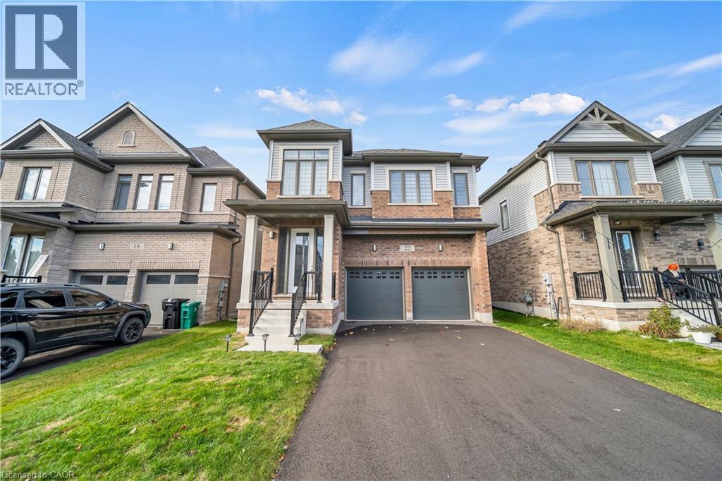 22 Rustic Oak Trl in North Dumfries, ON - Building Photo