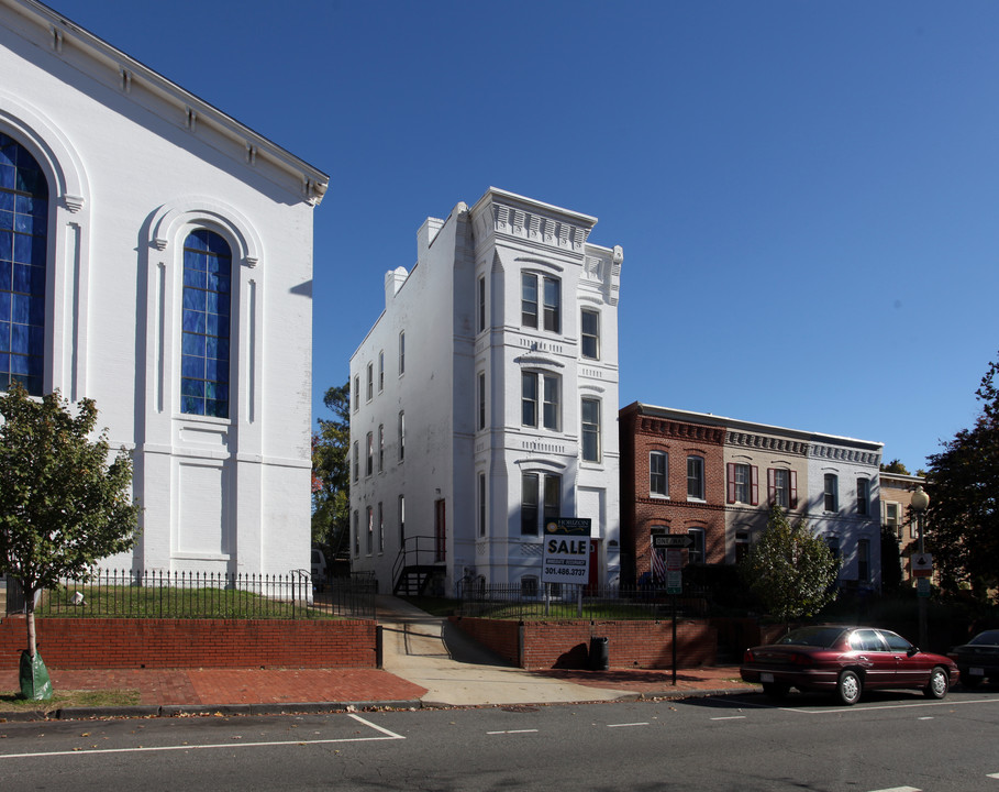 516-518 4th St SE in Washington, DC - Building Photo