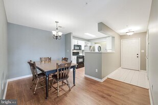 8091 Lacy Dr in Manassas, VA - Building Photo