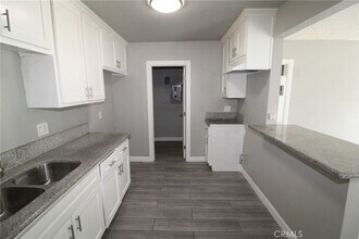 1911 N Santa Fe Ave, Unit 5 in Compton, CA - Building Photo - Building Photo