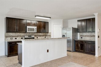 5701 Cass Ct in Austin, TX - Building Photo - Building Photo