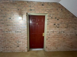 8 Cloverwood Ct in Essex, MD - Building Photo - Building Photo