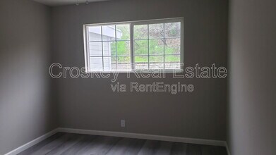 322 Sweeney Rd in Antioch, CA - Building Photo - Building Photo