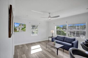 37 Hendricks Isle, Unit SI ID1503953P in Fort Lauderdale, FL - Building Photo