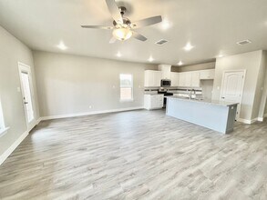 7732 96th St in Lubbock, TX - Building Photo - Building Photo