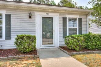 721 Faircloth Ct in Evans, GA - Building Photo - Building Photo
