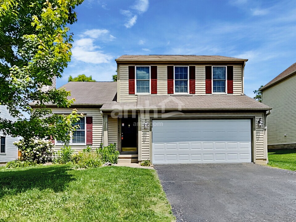 2649 Cross Creek Ave in Lancaster, OH - Building Photo