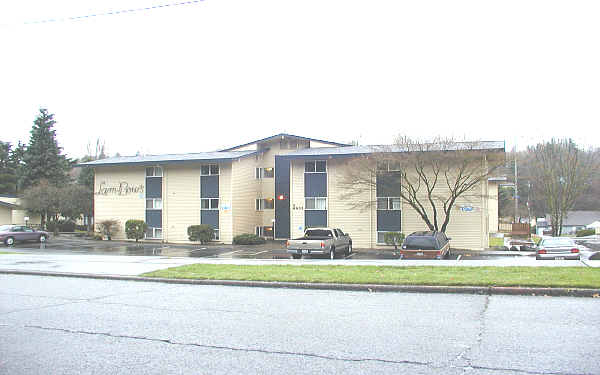 Lam Bow Apartments in Seattle, WA - Building Photo - Building Photo