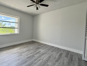 604 NW 13th St in Boca Raton, FL - Building Photo - Building Photo