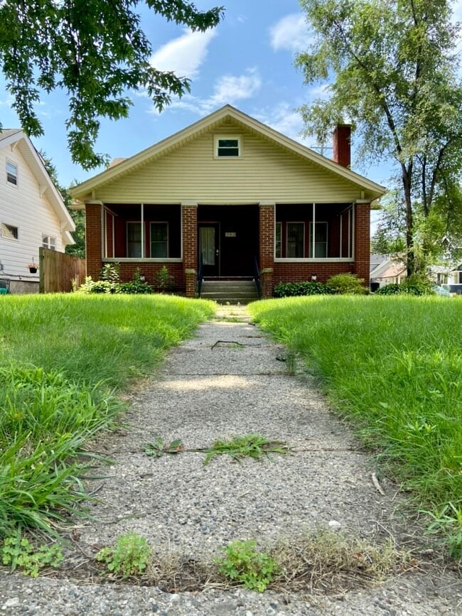 502 E Lincoln Ave, Unit A in Royal Oak, MI - Building Photo - Building Photo