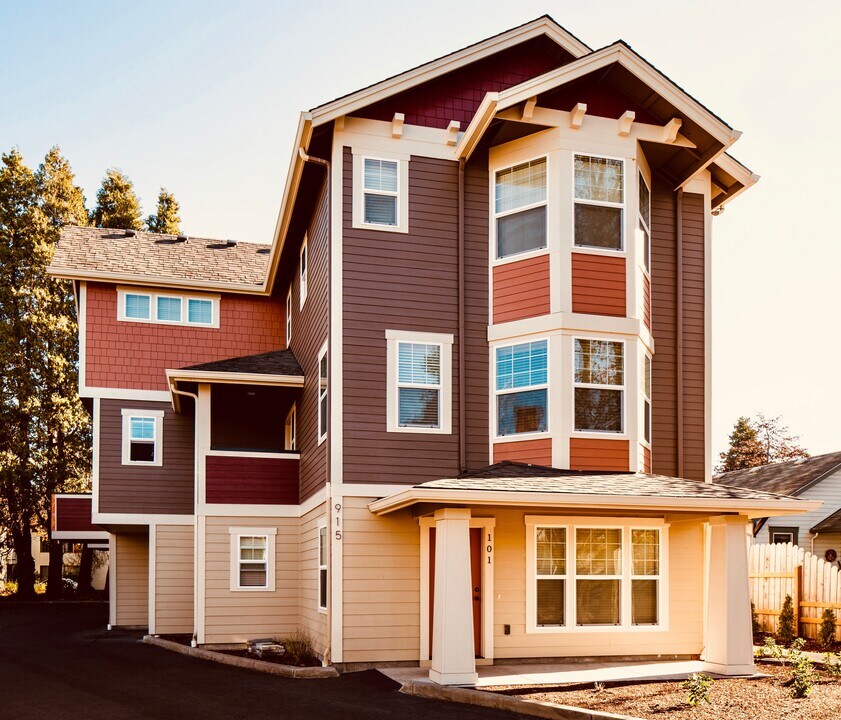915 SW 10th St, Unit 101 in Corvallis, OR - Foto de edificio