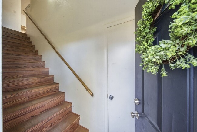 6355 S 80th E Ave in Tulsa, OK - Foto de edificio - Building Photo