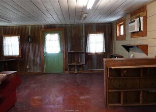 6759 TX-105 in Navasota, TX - Building Photo - Building Photo