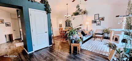 111 E Oak Ave in Flagstaff, AZ - Building Photo - Building Photo