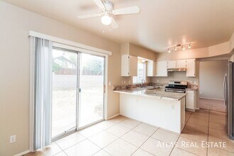 8050 N Hobby Horse Ct in Tucson, AZ - Building Photo - Building Photo
