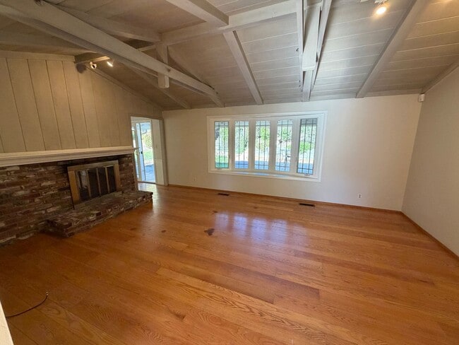 17 Whitehall Dr in Orinda, CA - Building Photo - Building Photo