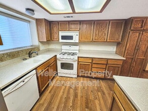 821 Janelle Ct in Ridgecrest, CA - Building Photo - Building Photo