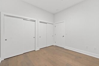 250 Ave E in Bayonne, NJ - Building Photo - Building Photo