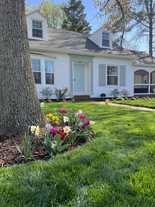 708 Elizabeth St in Easton, MD - Foto de edificio