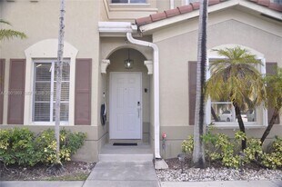 8261 NW 107 Ct in Miami, FL - Building Photo