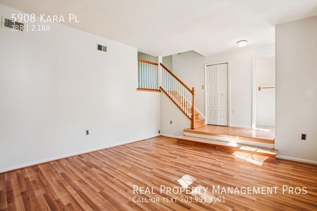 5908 Kara Pl in Burke, VA - Building Photo - Building Photo