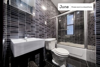Room in Shared 3 bed/1 bath home, Unit B in New York, NY - Building Photo - Building Photo
