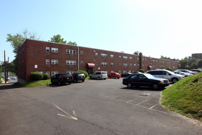 Winmont Apartments in Philadelphia, PA - Building Photo - Building Photo