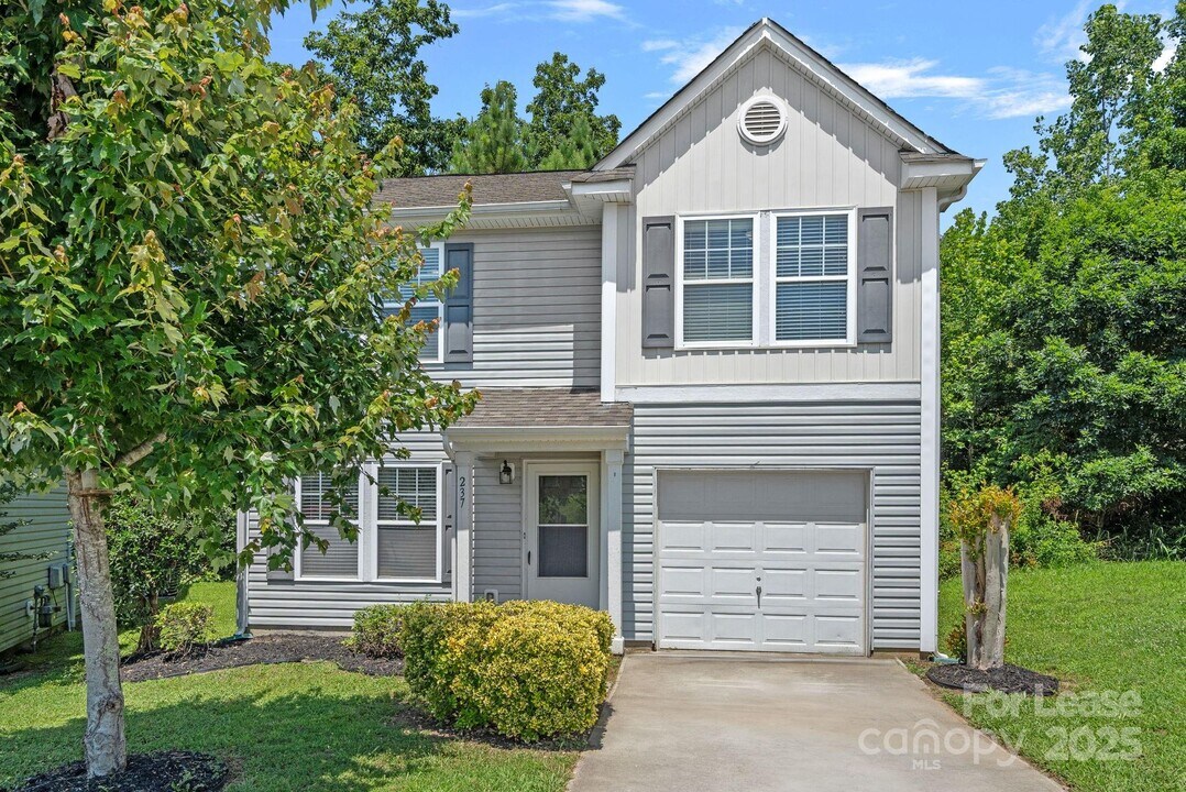 237 Aershire Ct in Concord, NC - Building Photo