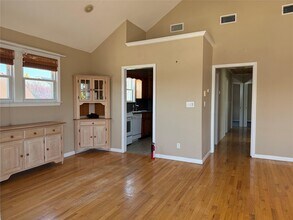 72 Clayton Ave in East Atlantic Beach, NY - Building Photo - Building Photo